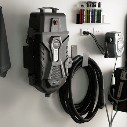 K21 Wall-Mounted Vacuum